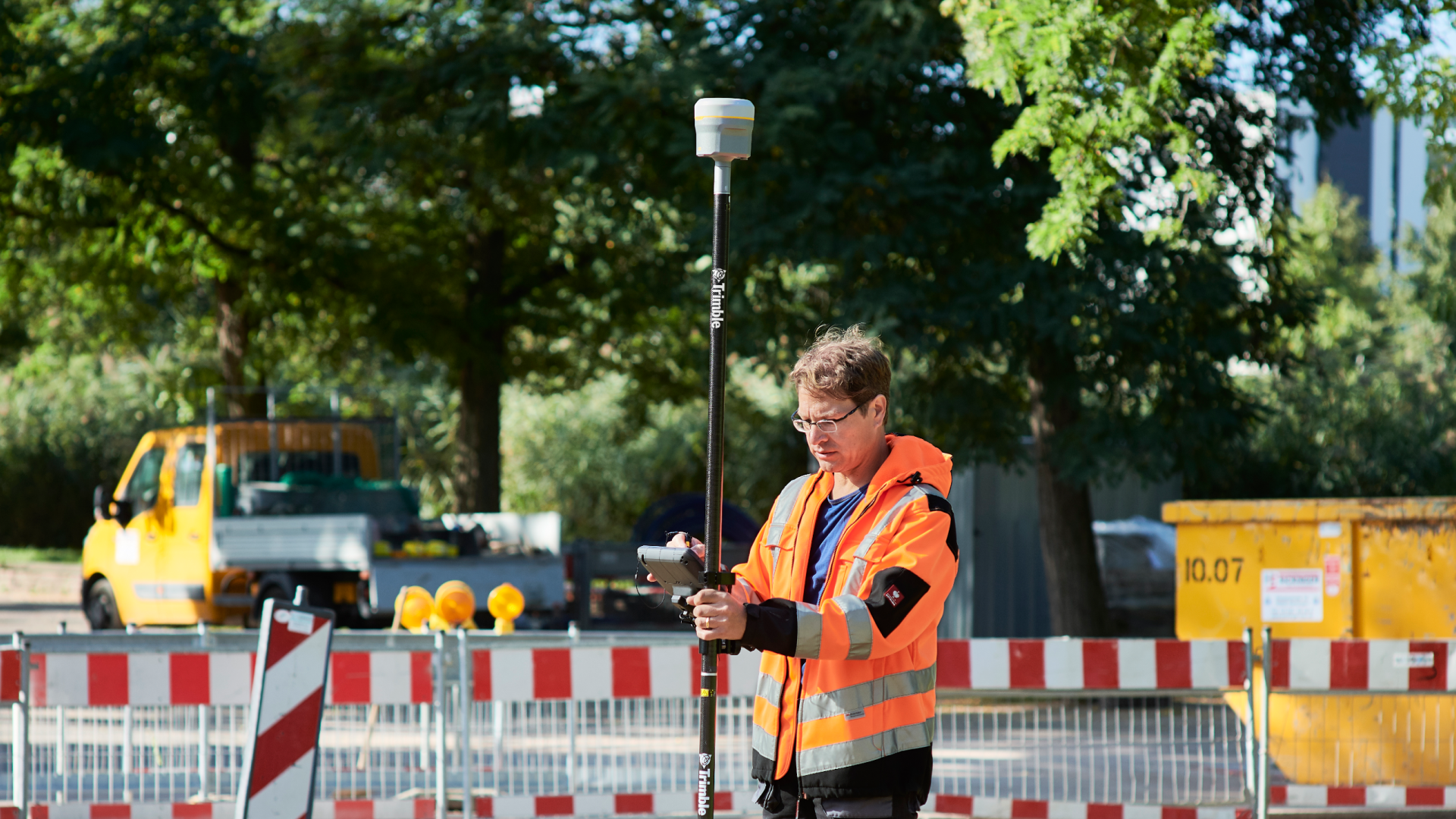 Trimble R12i_TSC7_Construction